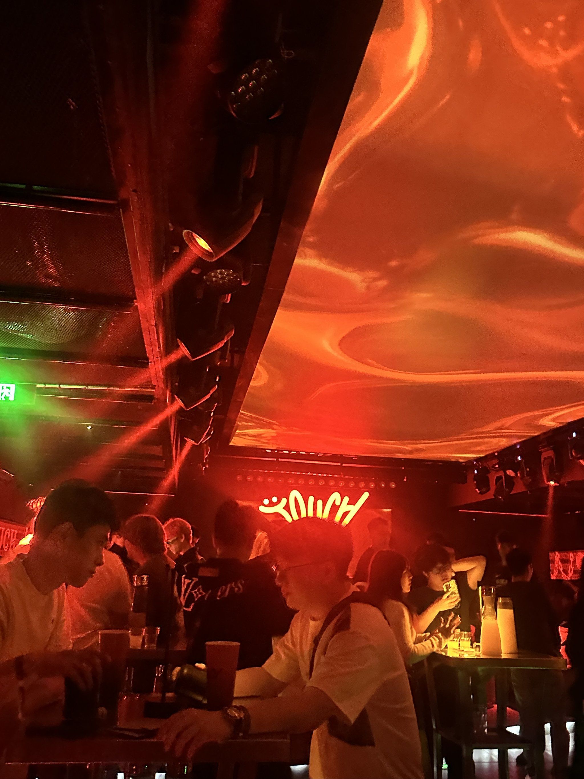 来宾商务ktv，实惠又热闹-兴宾区ktv预订